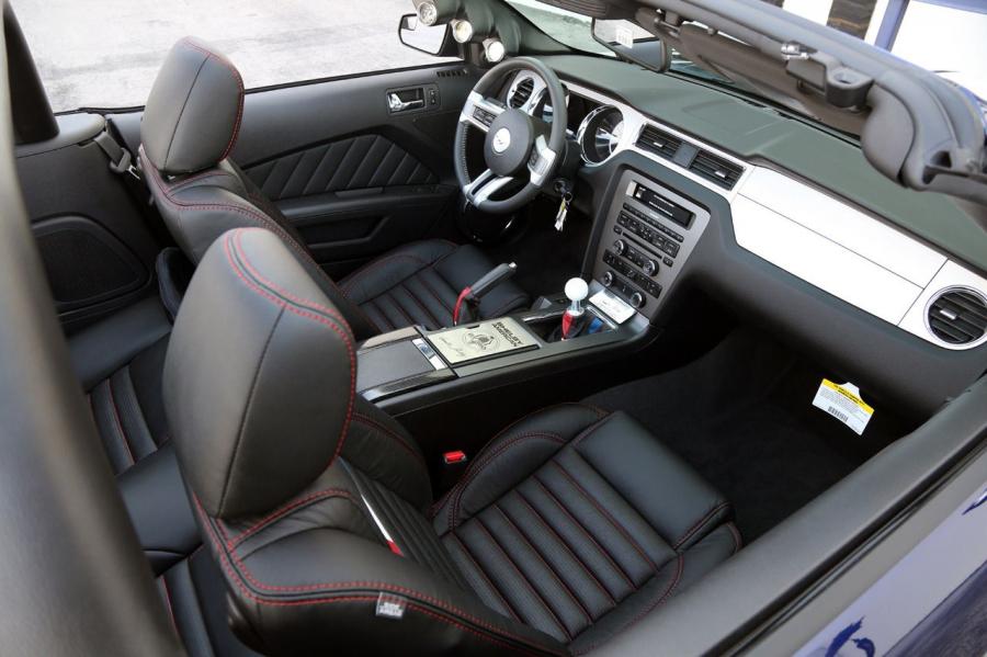  Shelby GT350 Convertible Number One 2012 года  (фото 31 из 41)